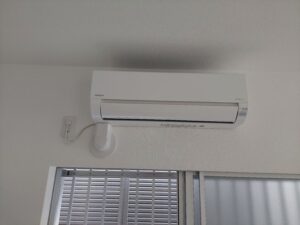 ハイツ　エアコン設置工事