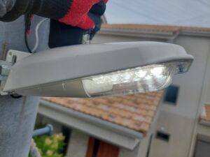 防犯灯　取替工事