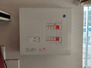 神戸市須磨区　分電盤移設工事
